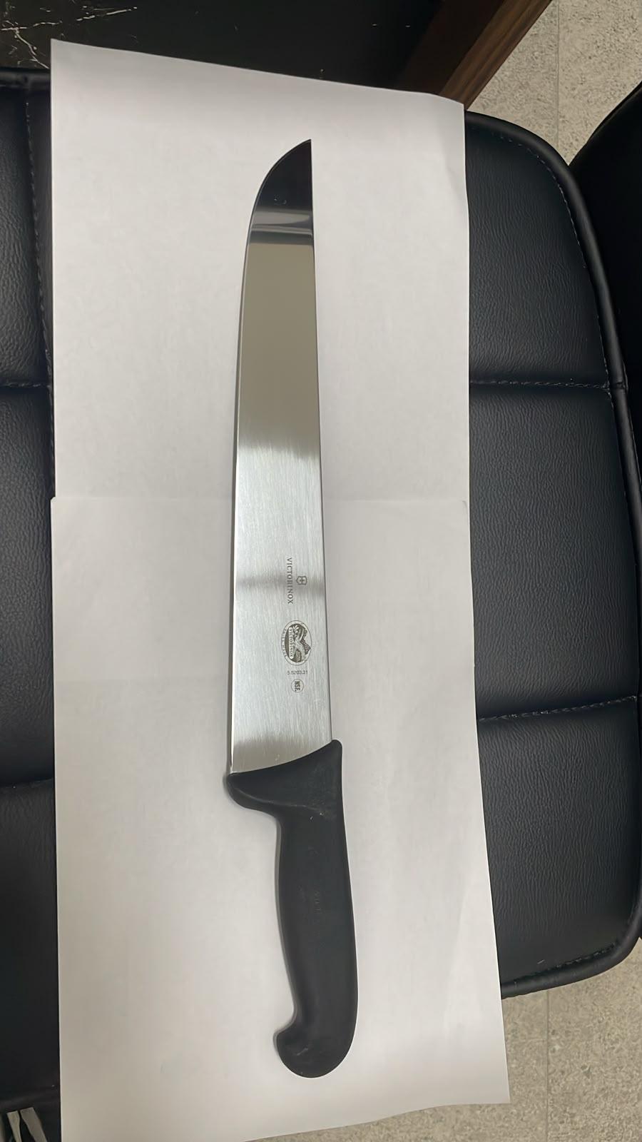 سكين جزار 31 سم Victorinox Fibrox 5.5203.31